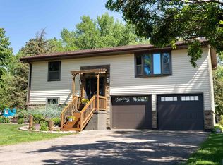 1320 Territorial Rd, Madison, SD 57042