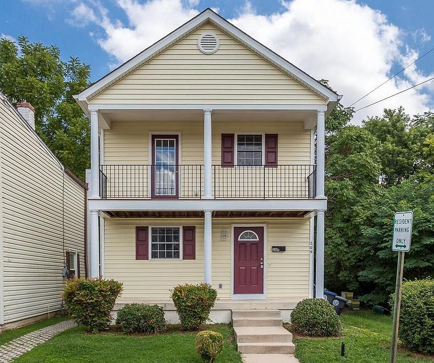 1st image of 209 Ferdinand St