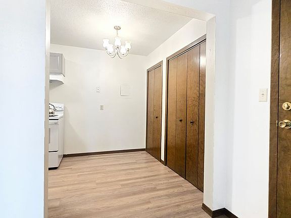 5th image of 503 15th St SE #3