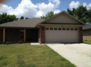 2625 Clover Ln, Conway, AR 72032