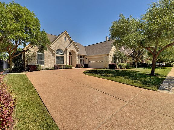 3rd image of 1310 Hillridge Dr