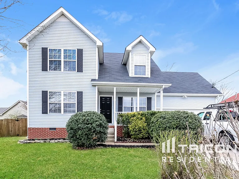 603 Hounds Run — Photo 1