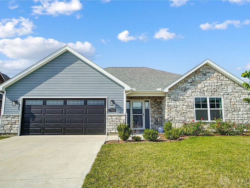 1st image of 2720 Douglas Dr