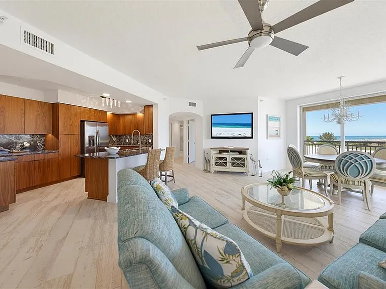1170 Gulf Blvd #404 — Photo 9
