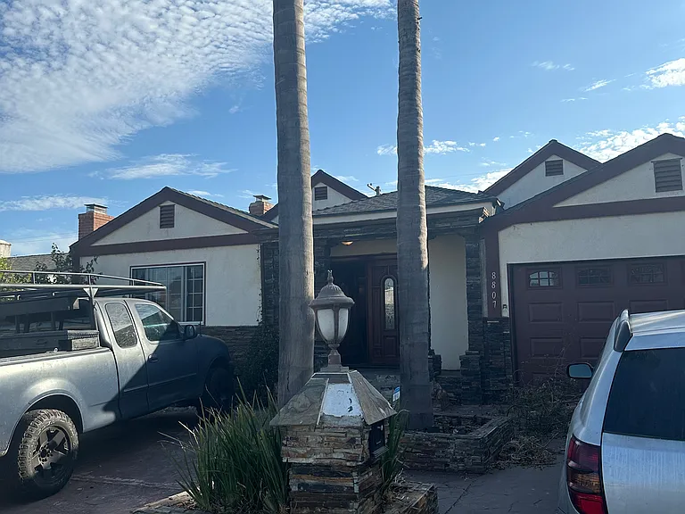 8801 Croydon Ave — Photo 1