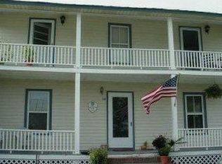 218 Elm St, Swansboro, NC 28584