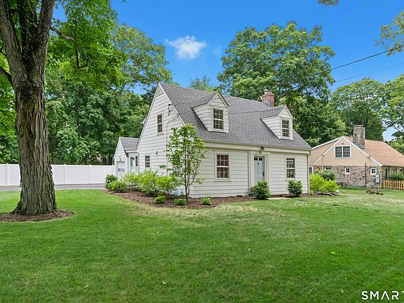 4th image of 46 Toilsome Avenue