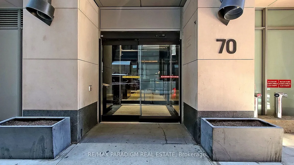 Building Photo - 70 Temperance St #715