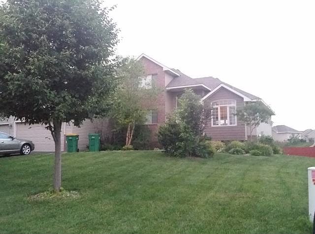 For Sale: 6128 106th Avenue N, Brooklyn Park, MN 55443