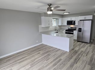 4321 Lawndale Ave APT 2, Lyons, IL 60534