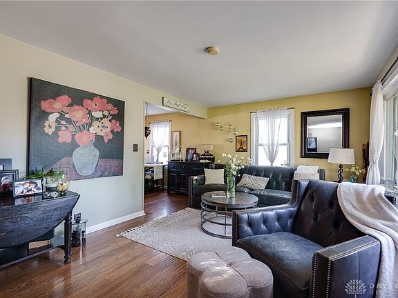 4th image of 254 N Delmar Ave