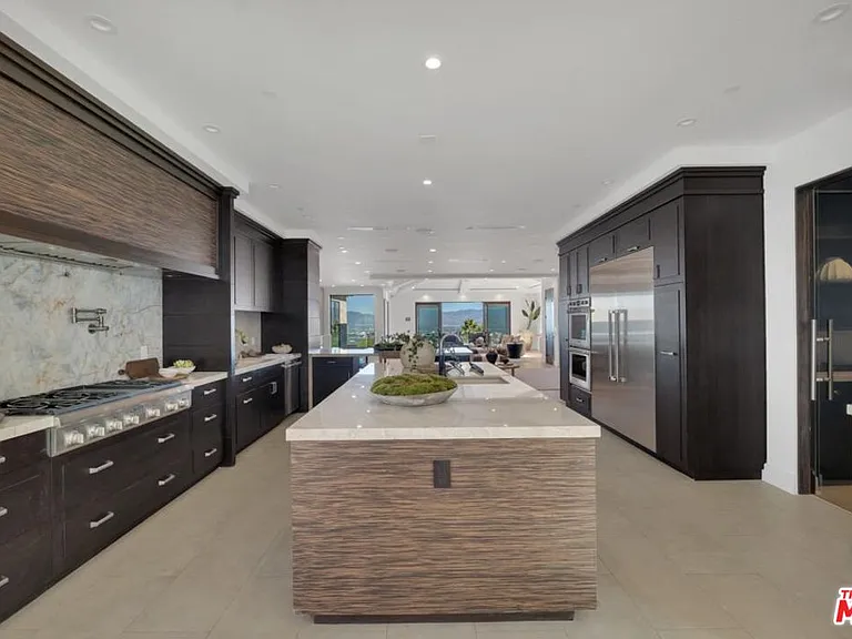 3116 Elvido Dr — Photo 12