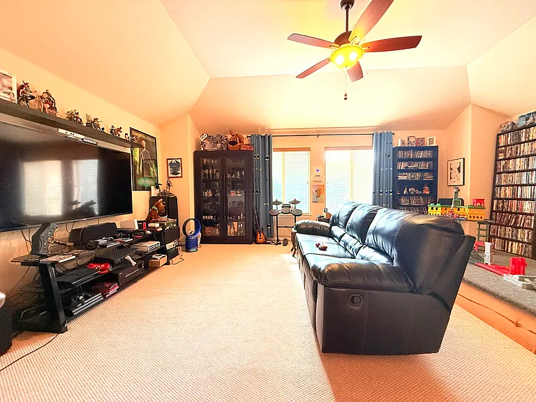 10804 Cap Stone Dr — Photo 13