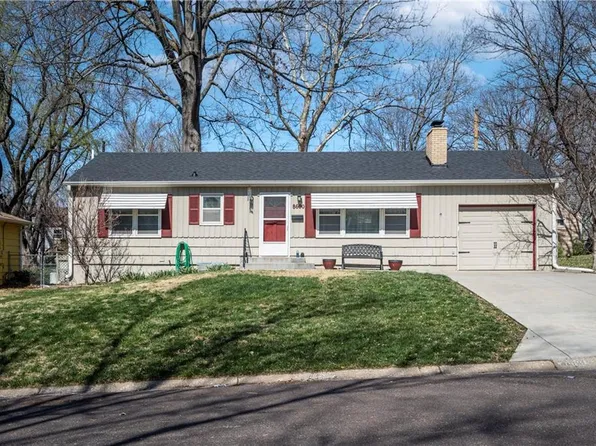 8600 W 69th St, Overland Park, KS 66204