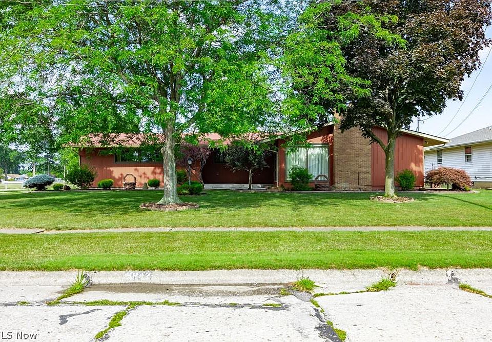 1st image of 3842 Edgewood Dr