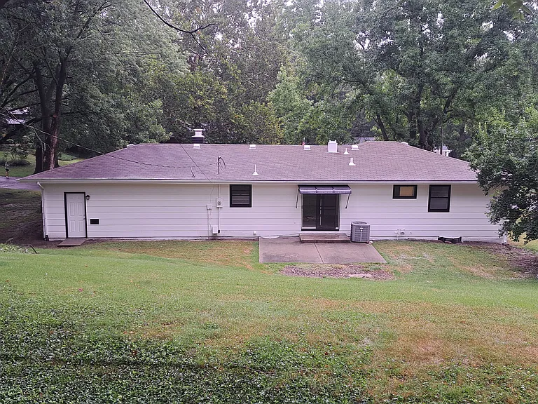 630 N Fairview Ave — Photo 21
