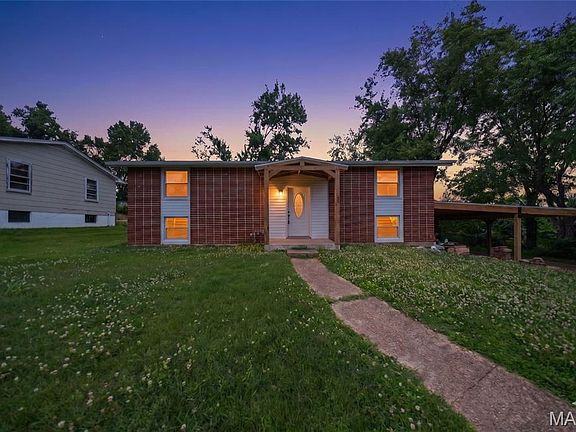 2nd image of 7 Southview Dr
