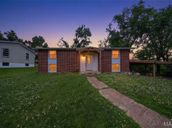 7 Southview Dr, Rolla, MO 65401