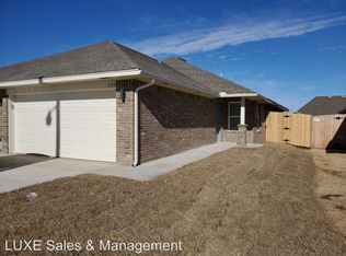 755 SW 13th St, Moore, OK 73160