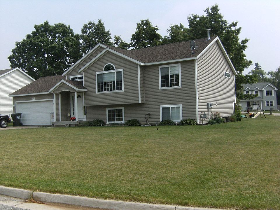 1st image of 1430 Trevor Ct NE