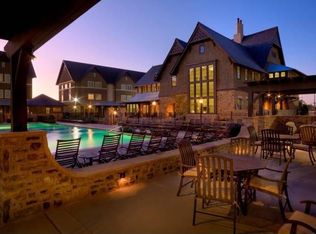 2001 10th St, Lubbock, TX 79401