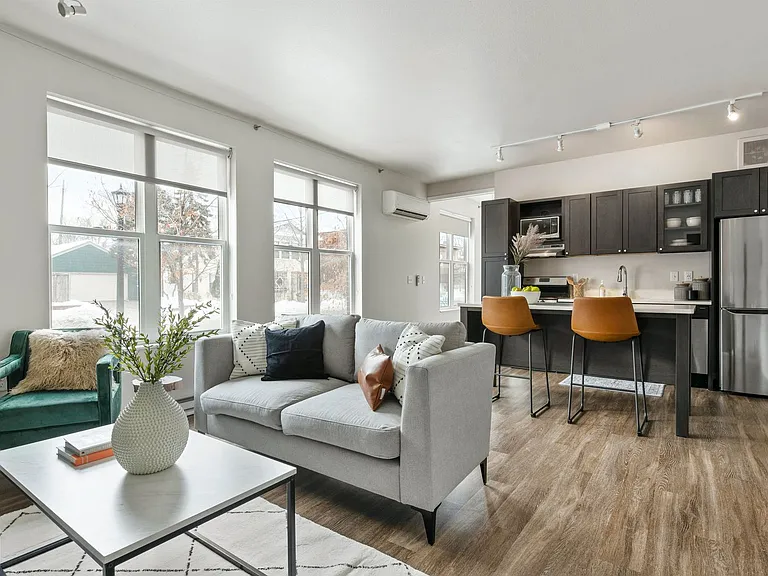 Motiv Apartments — Photo 12
