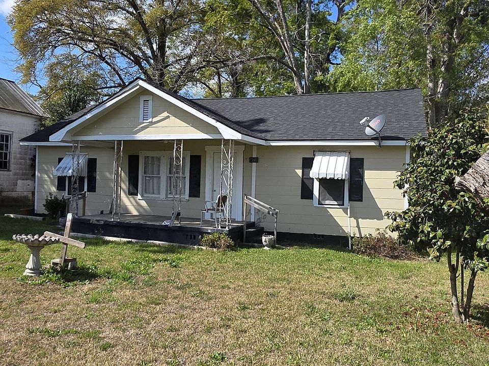 2nd image of 421 Plum Avenue