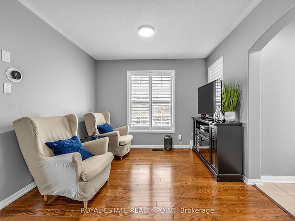 5th image of 141 Raponi Cir