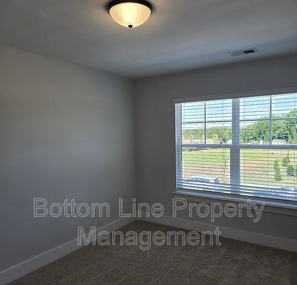 111 Viburnum Rd — Photo 30