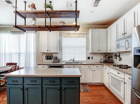 5th image of 5408 Broken Bend Dr