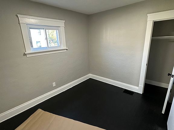 4th image of 11716 Parkhill Ave #2