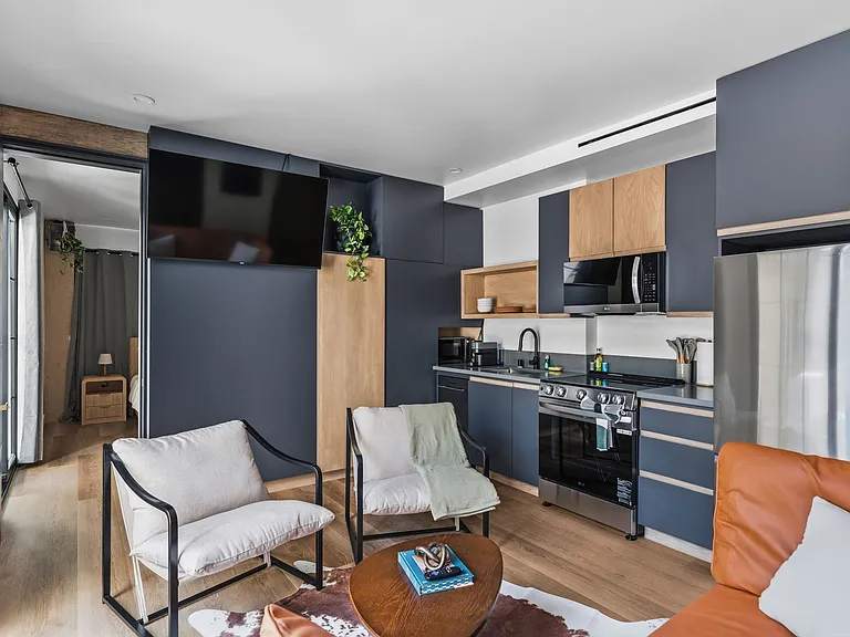 7242 Volta Ct #B — Photo 22