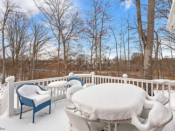 5th image of 3257 Old Mill Dr