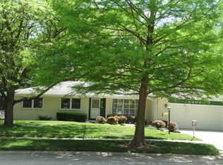 2404 Burlison Dr, Urbana, IL