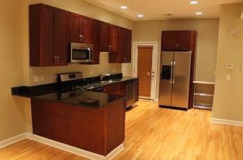 1st image of 5040 S Calumet Ave APT 3S