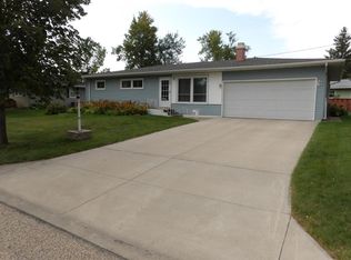 1435 Chautauqua Blvd, Valley City, ND 58072