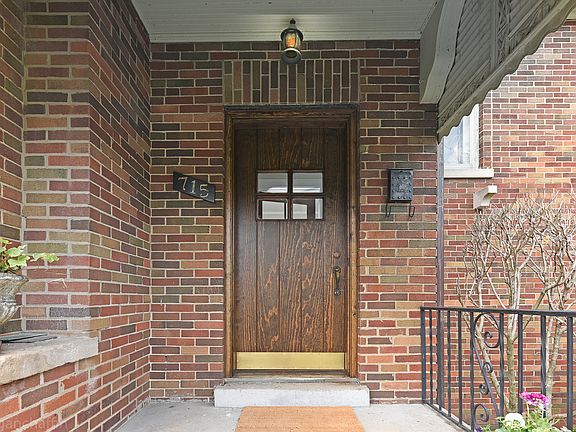 2nd image of 715 Cummings Ave