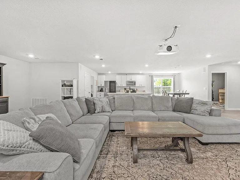6537 Torrey Pines Trce — Photo 7