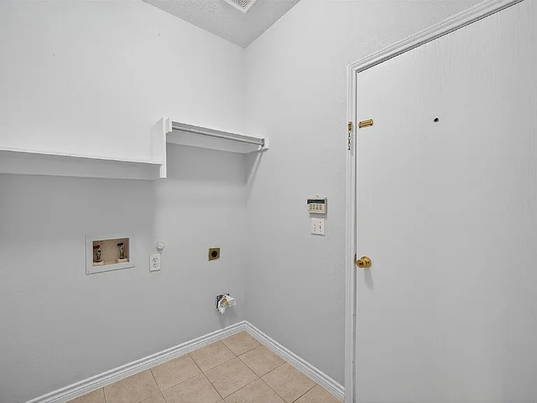 4729 Bull Run Dr — Photo 34