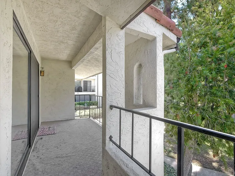 17637 Pomerado Rd #223 — Photo 18