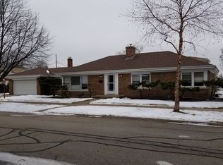 8050 N Osceola Ave, Niles, IL 60714