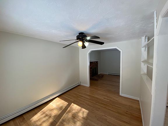 4th image of 7 Ledgeville Ave #2