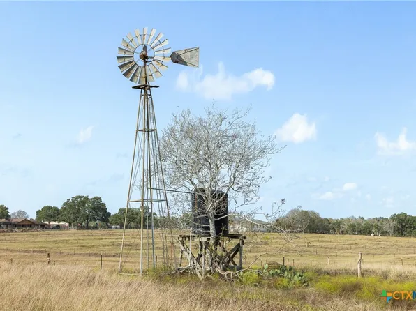 2 County Road 291, Shiner, TX 77984