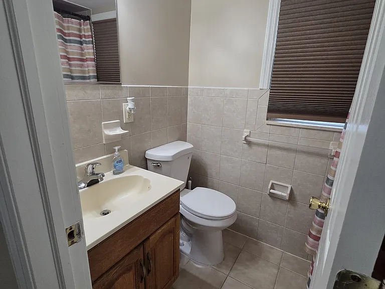 362 Forest St #1 — Photo 6