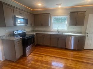 1809 Cranston St FLOOR 2, Cranston, RI 02920