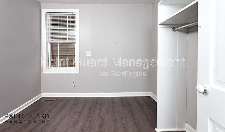 226 S Millwood Ave — Photo 8