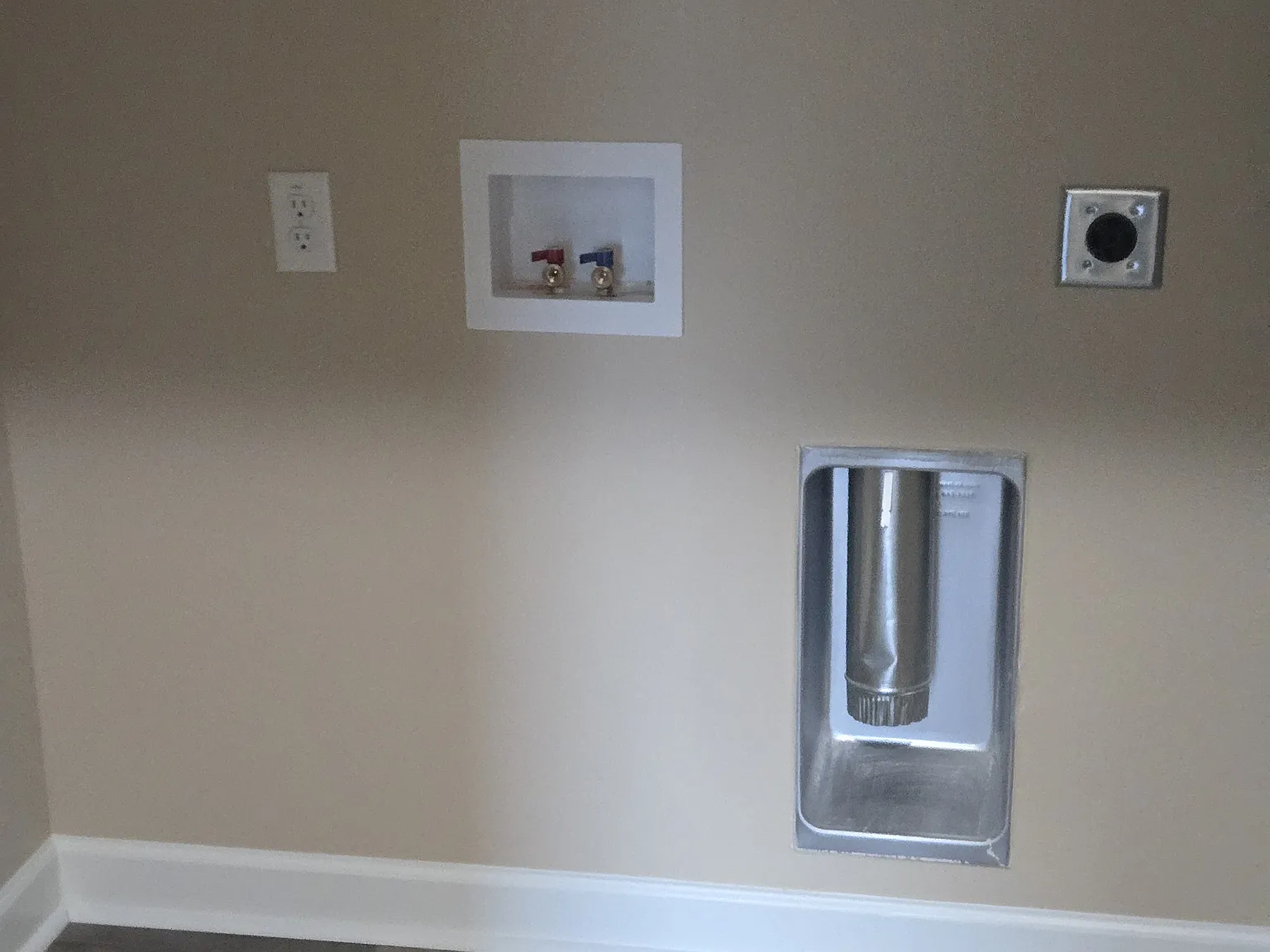 3 bed, 1388 sqft, $1,700 — Photo 3