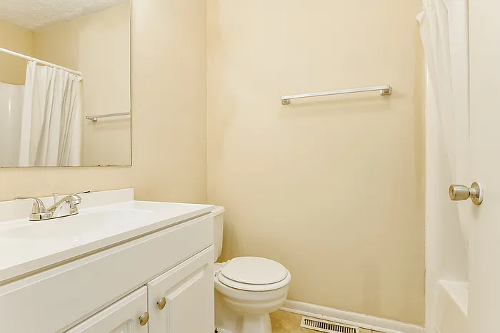 7309 Oak Park Ct — Photo 5