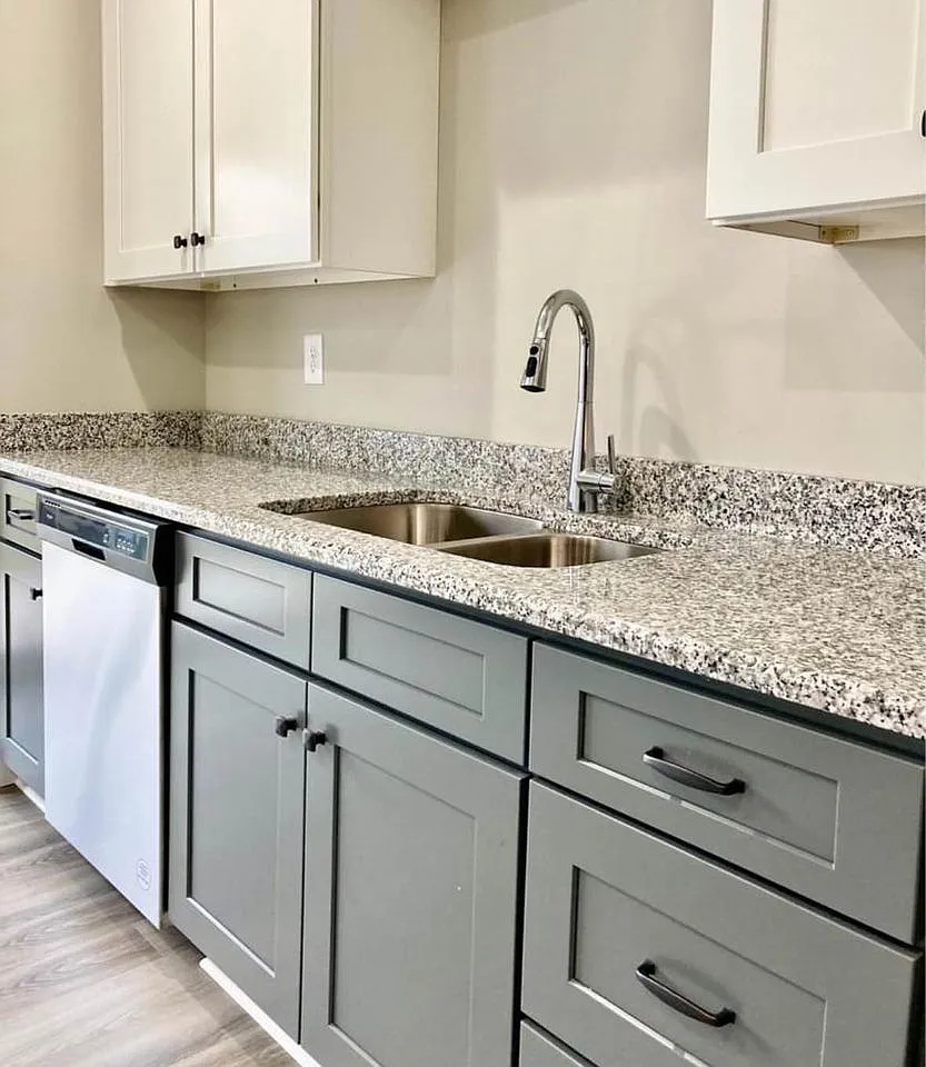 3 bed, 2.5 bath, 1400 sqft, $1,800 — Photo 4
