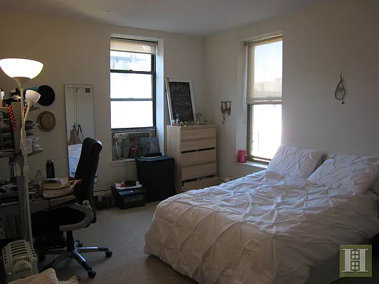 Rented by Halstead Real Estate | media 6